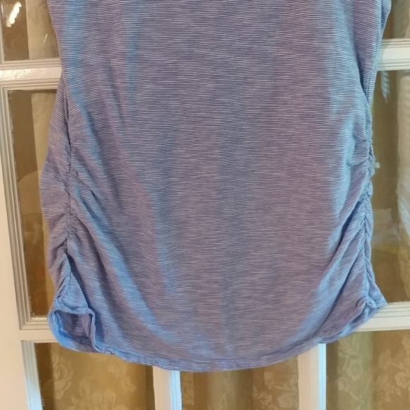 Old Navy - maternity top - Picture 8 of 8